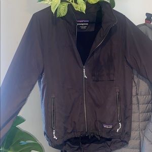 Patagonia lightweight jacket